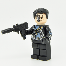 Load image into Gallery viewer, Minifigure - based on the character Terminator